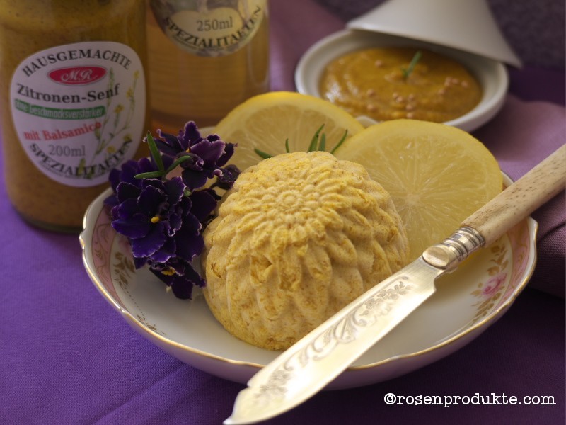Zitronen Senf Butter 2 Frau Rosenfräulein Mit Rosen Delikat Essen https://rosenprodukte.com senf,butter,zitrone