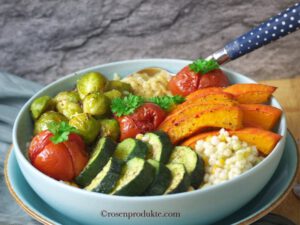 Gemüse  Food Bowls mit Zucchini