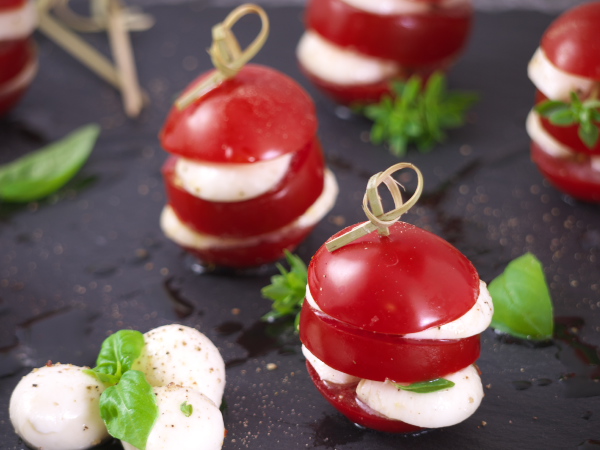 Tomate Mozzarella 6 Frau Rosenfräulein Mit Rosen Delikat Essen https://rosenprodukte.com tomaten mozzarella