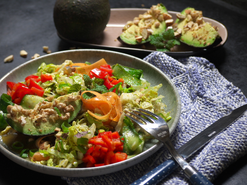 Der perfekte Avocado-Nuss-Salat für Genießer! 3 Avocado-Nuss-Salat