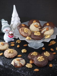 Read more about the article Selbstgemachte Elisenlebkuchen – <br>Die Besten !!!!<span class="wtr-time-wrap after-title"><span class="wtr-time-number">2</span> Minuten lesedauer</span>