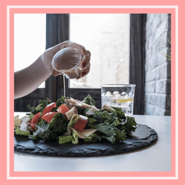 Read more about the article 100 % Geschmack: Einfach Und Schnell. Wie Dein Salatdressing Wirklich Jeden Begeistert.